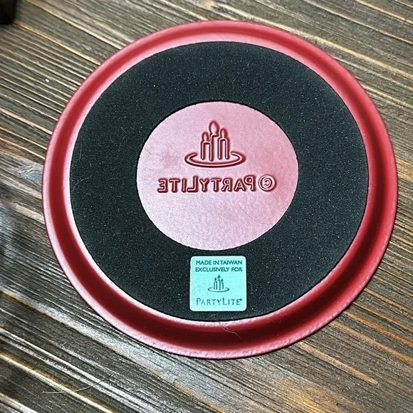 PartyLite (New Development Sample) Red Wave Candle Sleeve - Picture 7 of 7